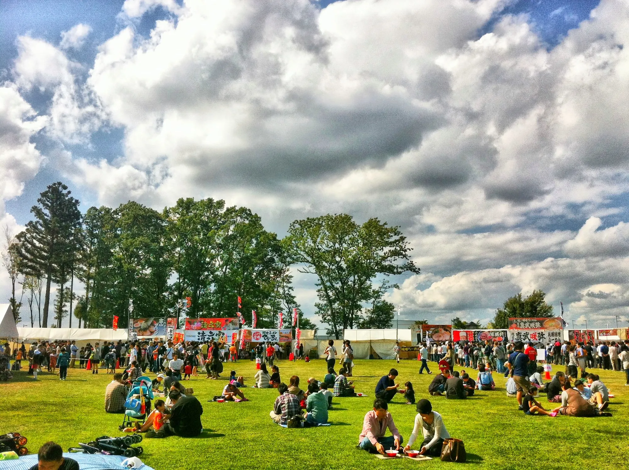 Crowds at an outdoor ramen festival